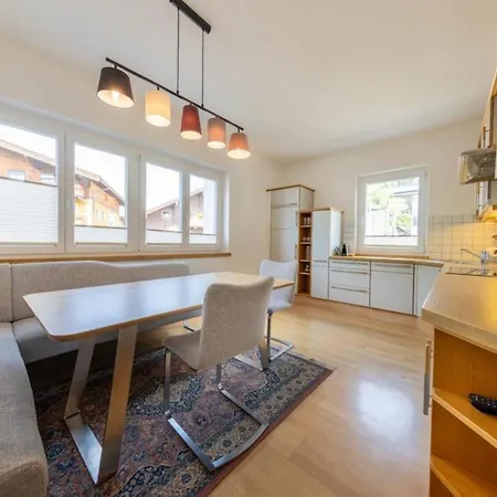 Feriehus Haus Schnoell Family 2 *